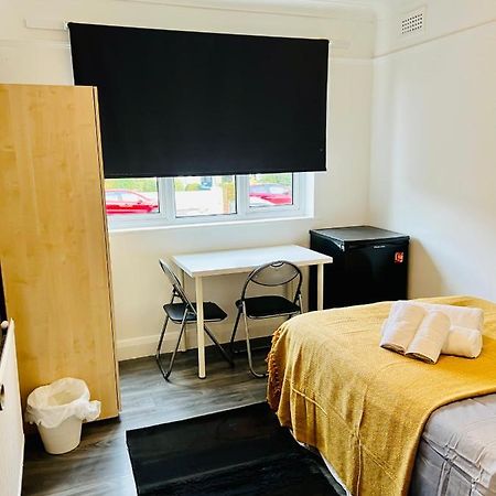 Beautiful Private Rooms In London Central Willesden Green Londres Exterior foto