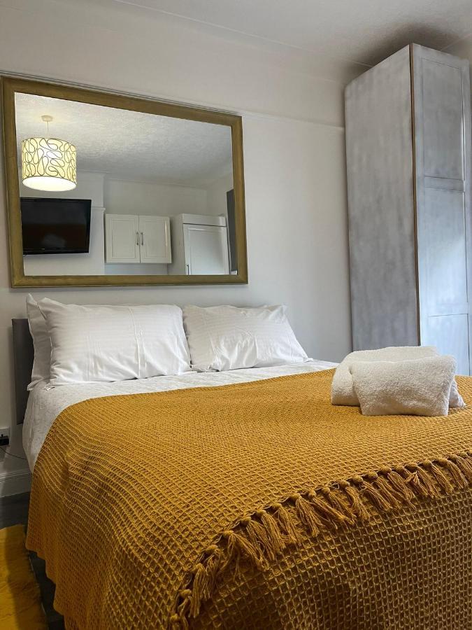 Beautiful Private Rooms In London Central Willesden Green Londres Exterior foto